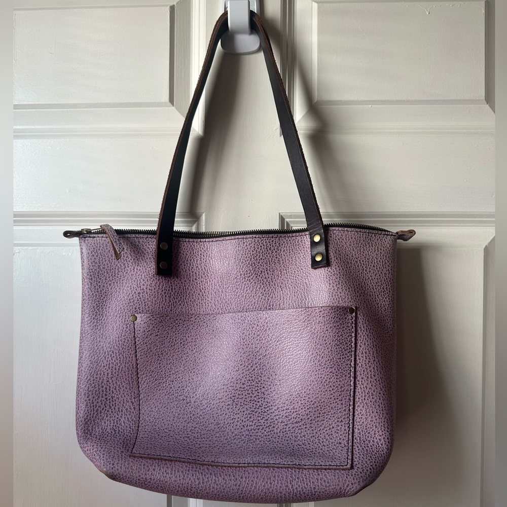 medium zip top tote bag